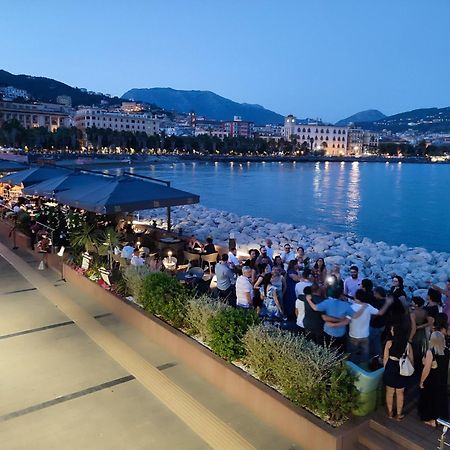 La Suite Del Corso Salerno Exterior foto