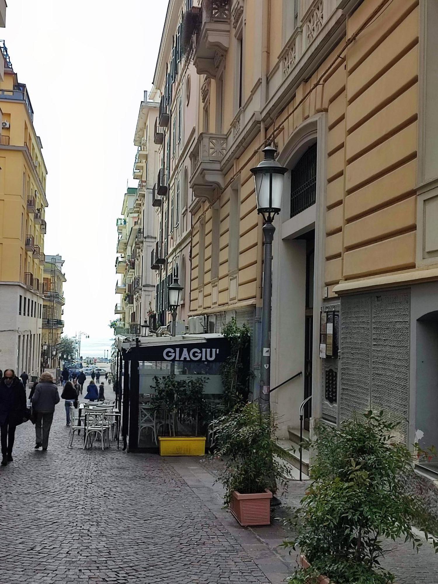 La Suite Del Corso Salerno Exterior foto